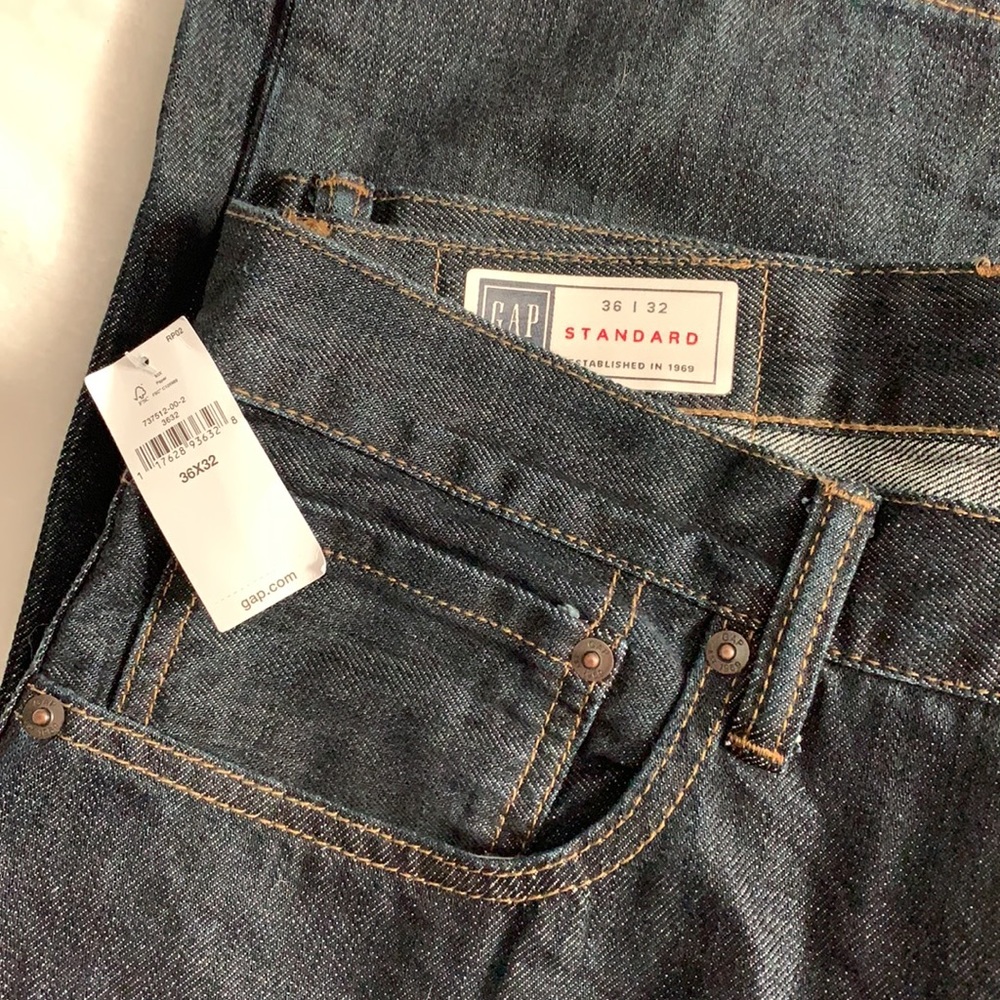 NWT Mens Standard Fit GAP jeans 36x32